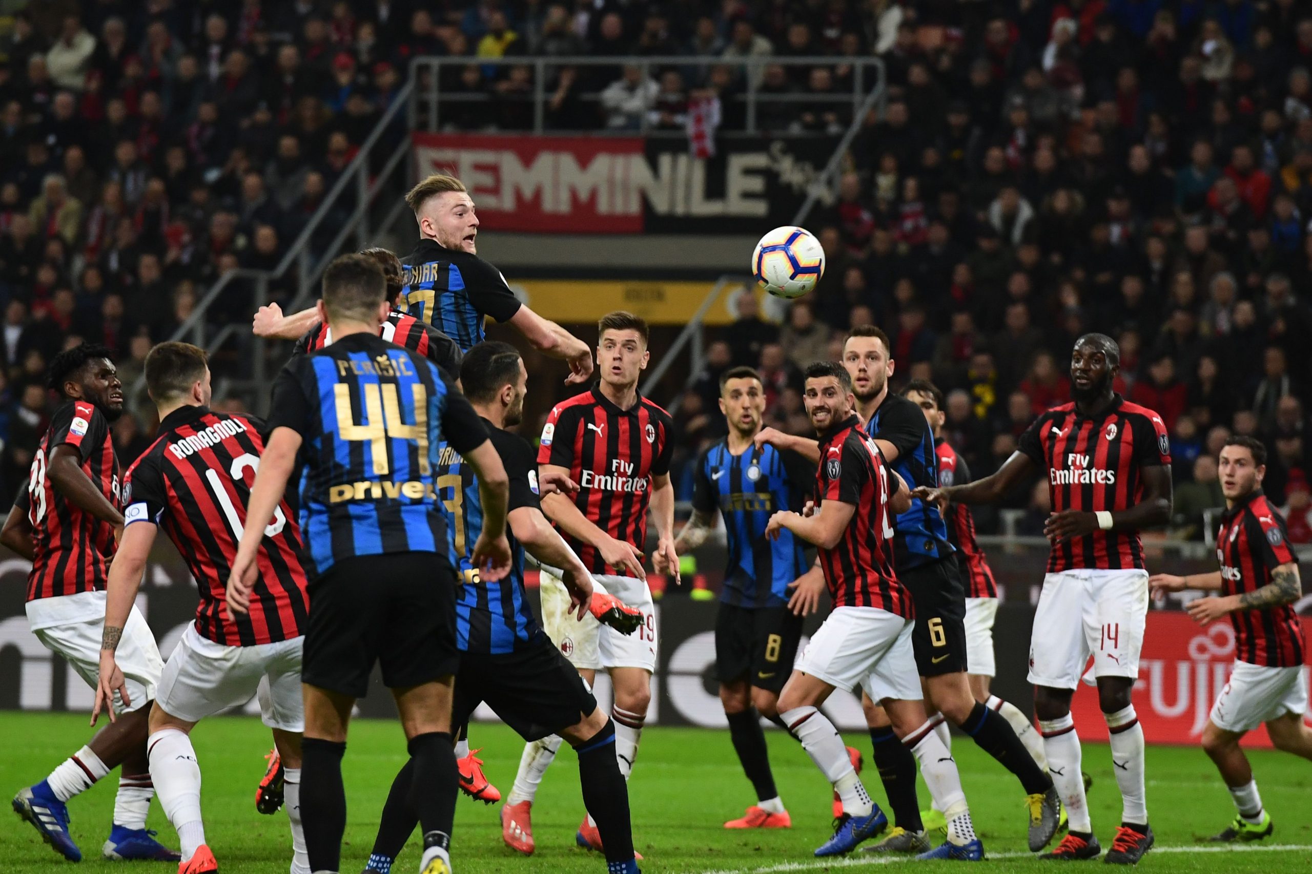Soi kèo Inter vs Milan, 23h00 ngày 17/10, Serie A